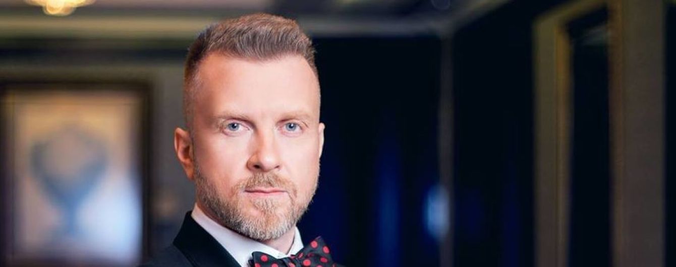 Силовики вночі обшукали квартиру шоумена Мухарського