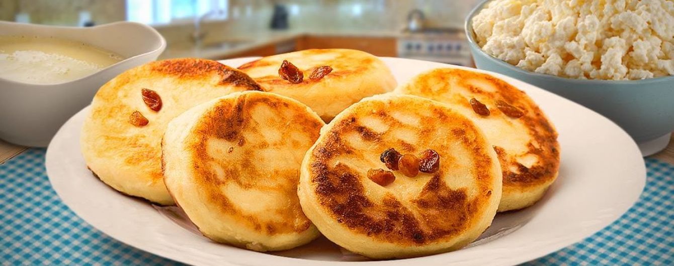 Недільний сніданок: сирники запечені