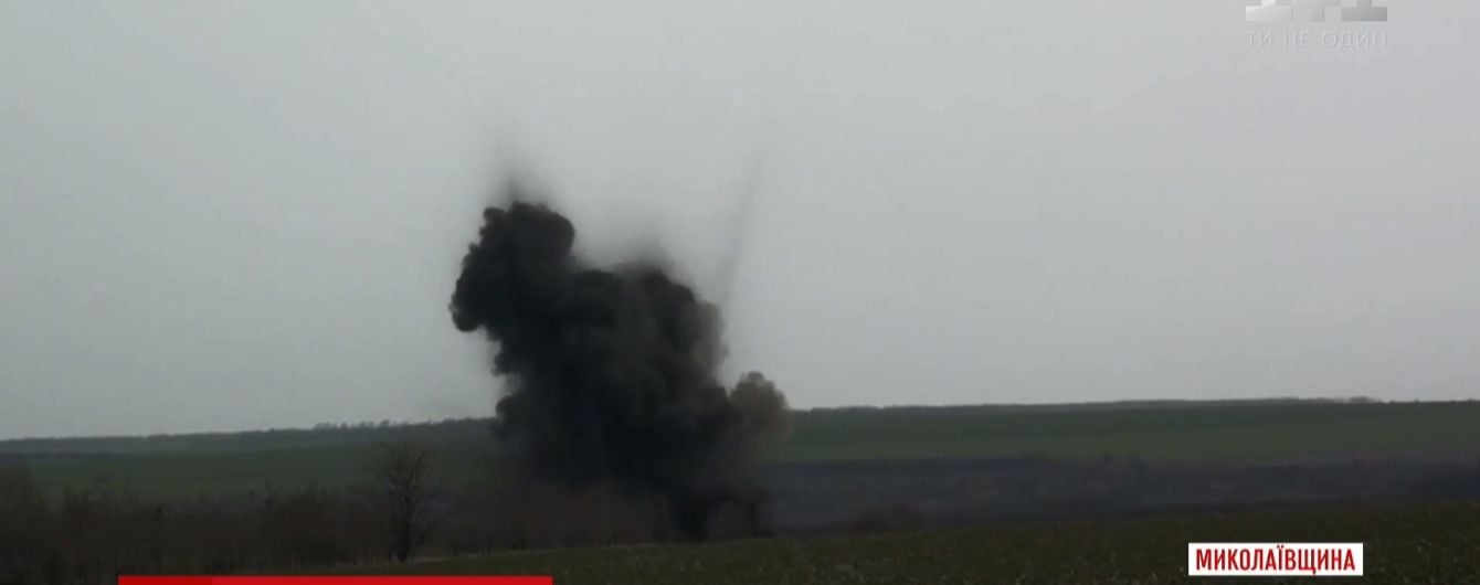 На Київщині розміновують місце вибуху радянського військового арсеналу