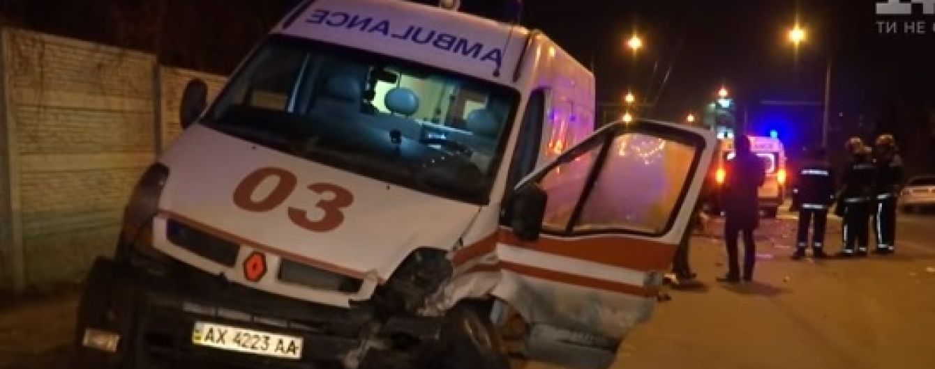 В Харькове "Славута" влетела в карету "скорой", двое человек погибли