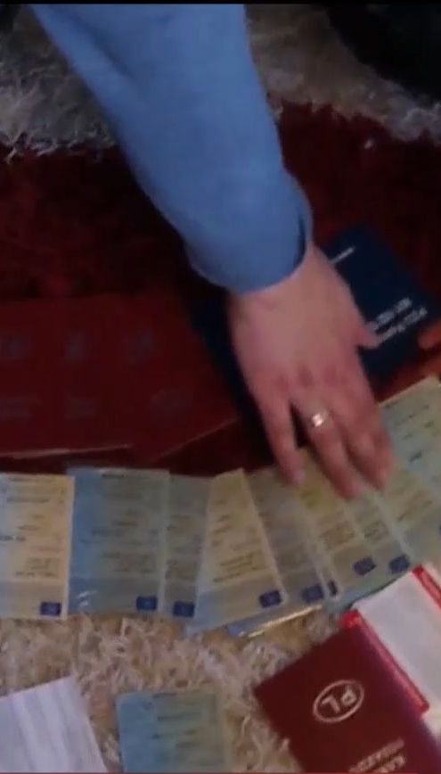 Правоохоронці на кордоні спіймали контрабандистів авто з іноземною реєстрацією