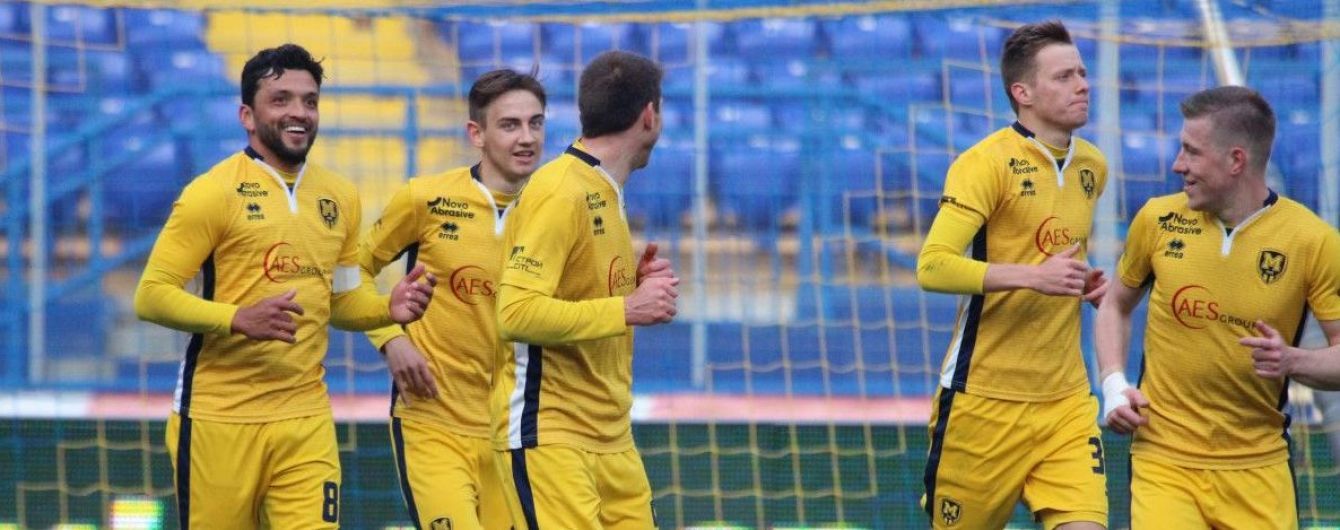 "Металіст 1925" показав свій плакат, поки "Шахтар" та "Динамо" вирішували, проти кого Харків