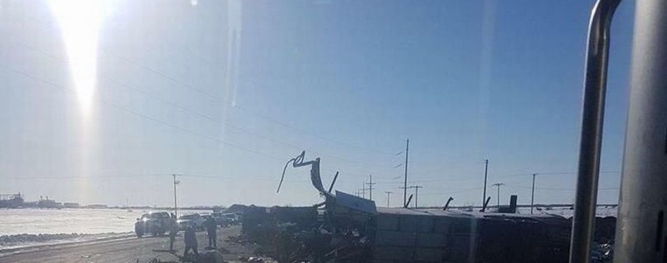 В ДТП с автобусом хоккейной команды в Канаде погибли 14 человек