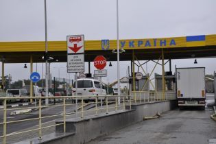 Російські дипломати намагалися провезти через український кордон команду затриманого судна "Норд"