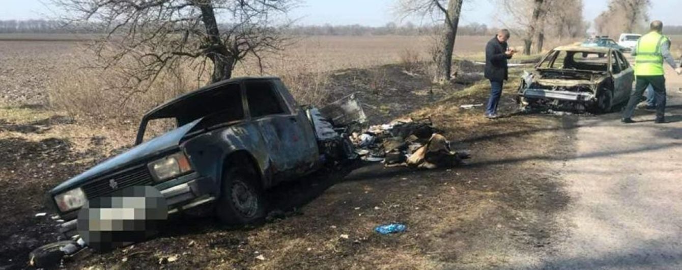 На Київщині невідомі пограбували авто "Укрпошти" з 200 тис. грн для пенсій, оголошено план "Сирена"