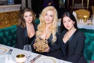 Константин Меладзе официально представил новую солистку "Виа Гры"