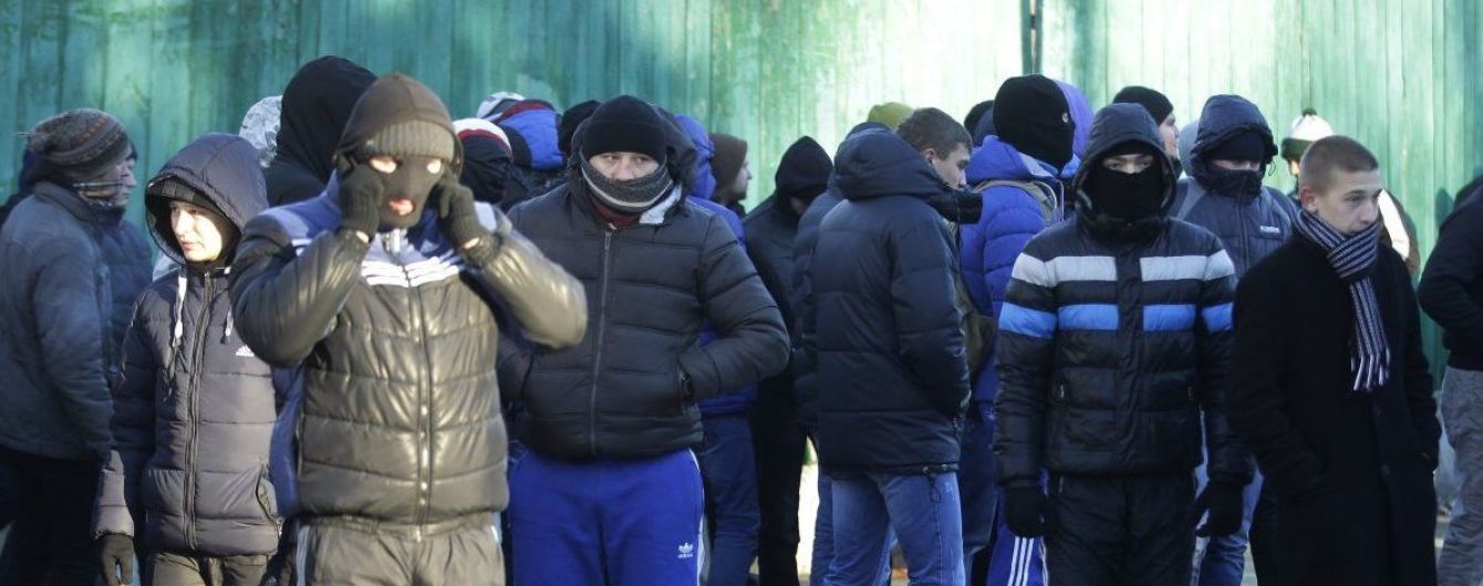 У Франції затримали організатора "тітушок" під час Євромайдану в Києві
