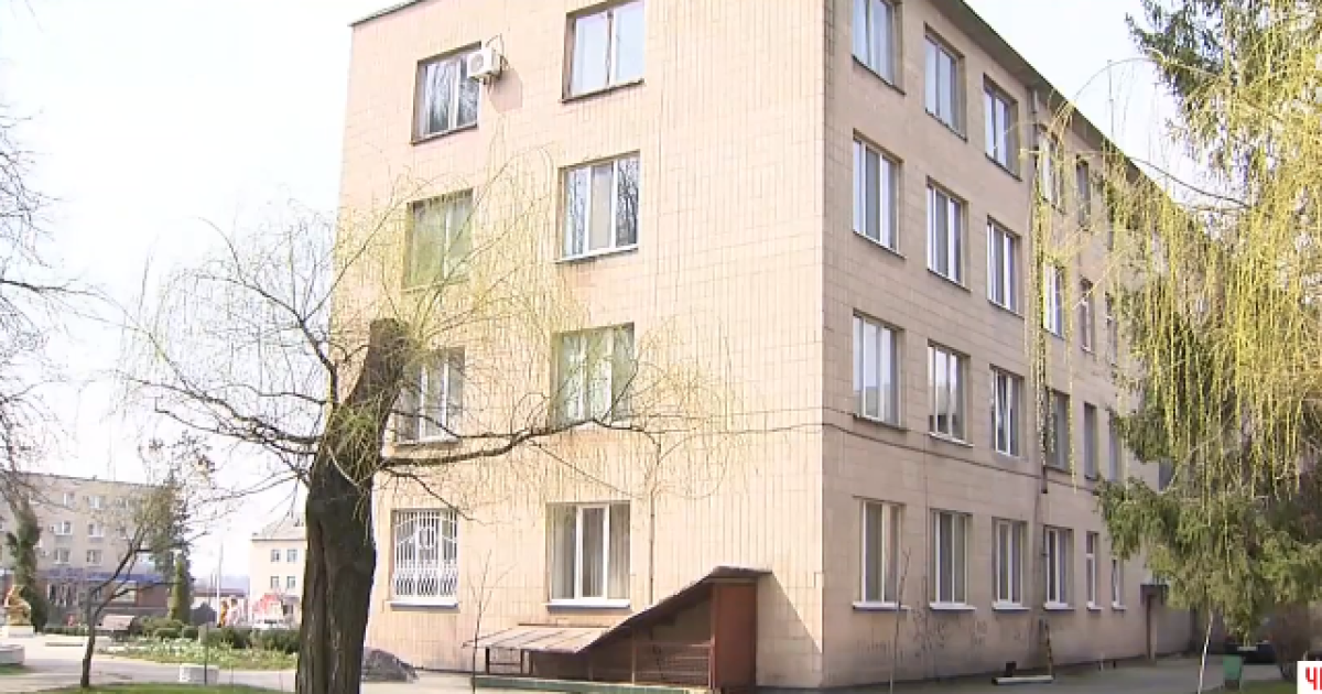 В Черкасской области чиновник повесился в окне собственного кабинета