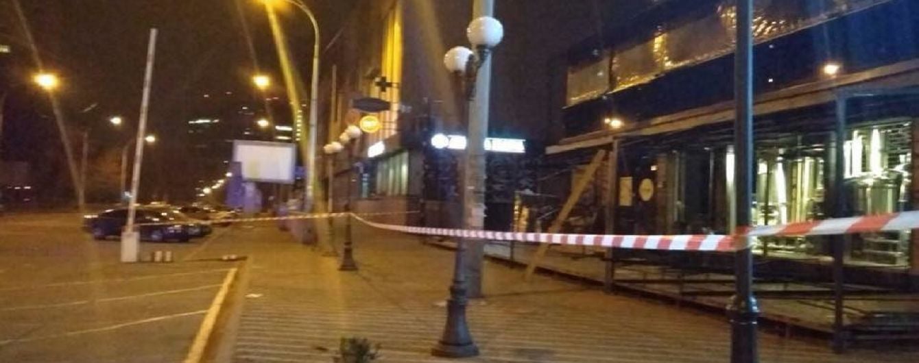 Обстріл будівлі "Київміськбуду" з гранатомета кваліфікували як хуліганство