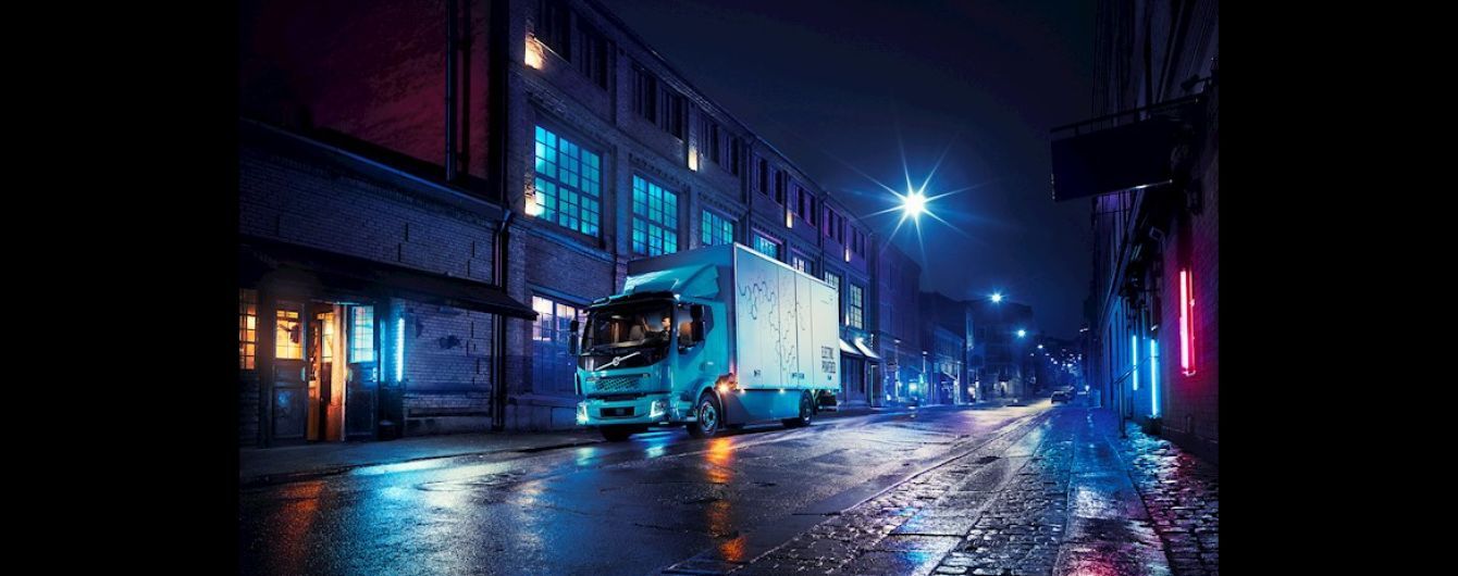 В Volvo презентовали "шпионский" электрофургон для ночной работы