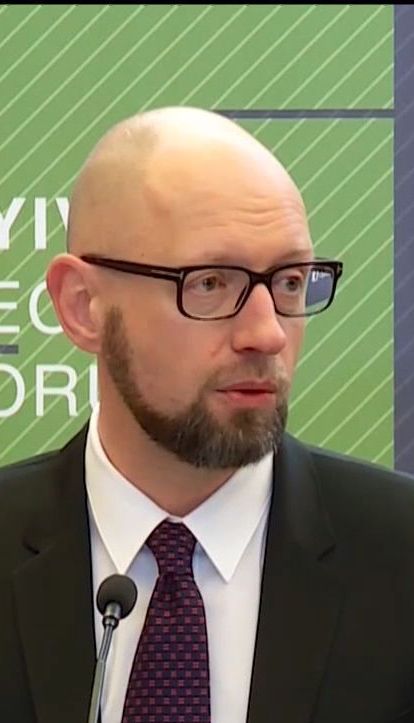 Яценюк прокомментировал возможную отставку правительства