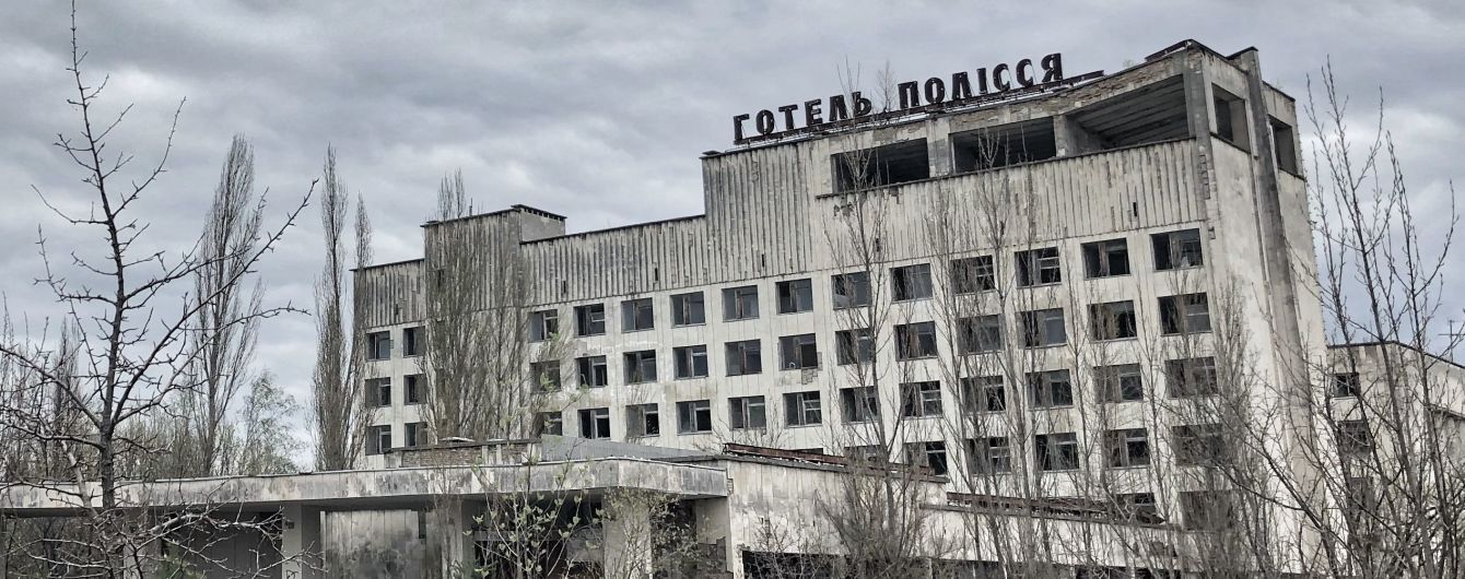 У соцмережах поповзли чутки про стрибки радіації біля Києва — у зоні відчуження терміново провели заміри