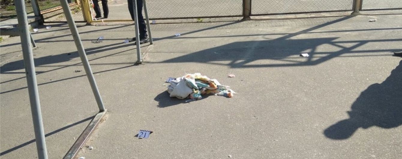 Вибух саморобної бомби на спортмайданчику в Києві був радіокерованим