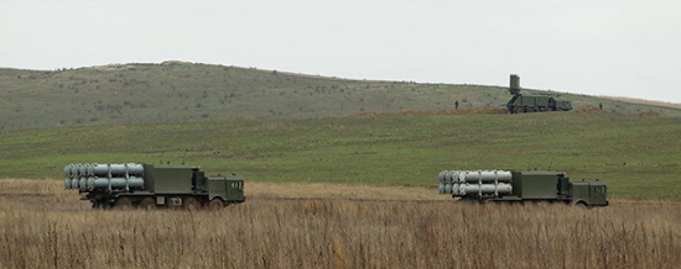 Росія розпочала військові навчання в анексованому Криму