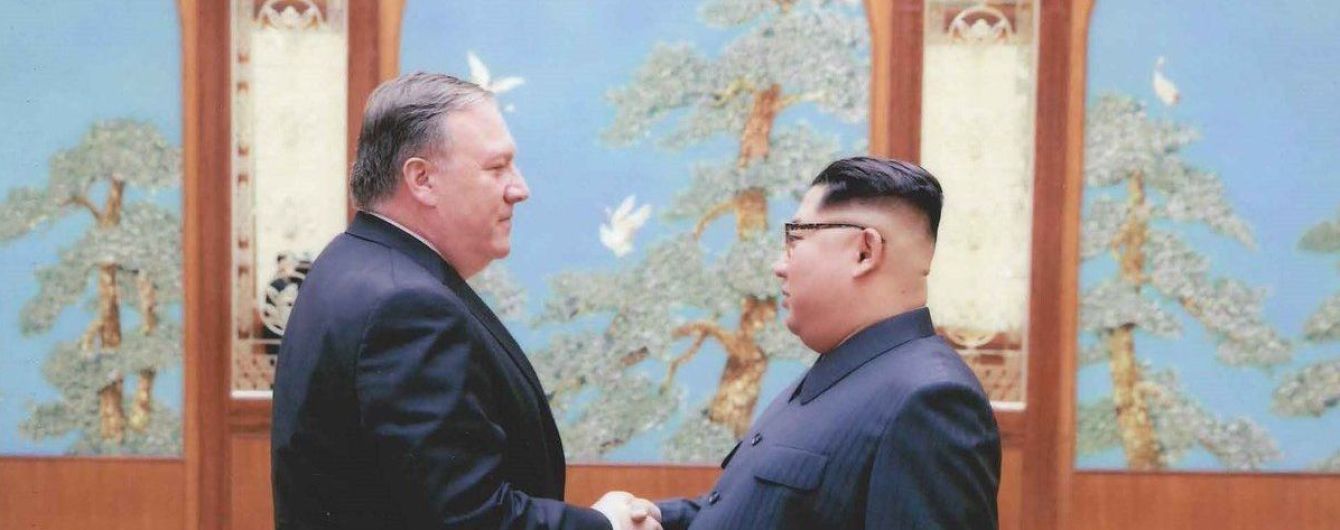 У Мережі з'явилися фото секретної зустрічі нового держсекретаря США Майка Помпео і Кім Чен Ина