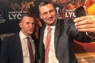 Кличко-воротар та Шевченко представили промовідео до фіналу Ліги чемпіонів у Києві
