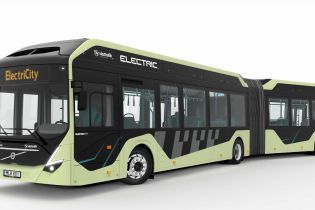 Компания Volvo запускает на дороги Швеции вместительные электробусы