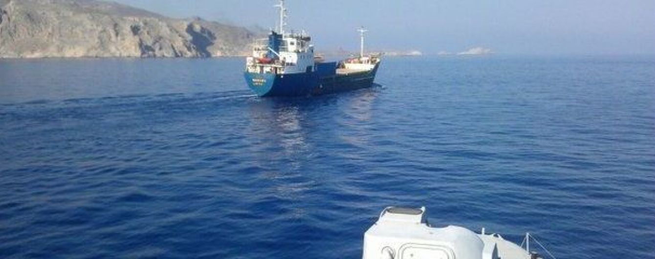 В Эгейском море турецкое судно протаранило греческий корабль