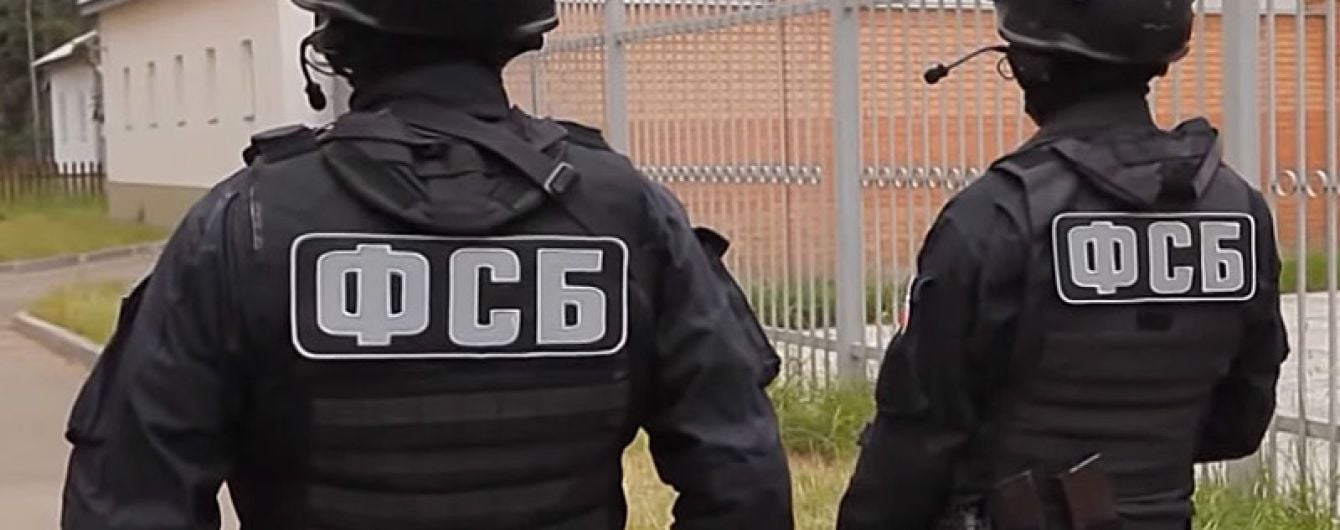 У Криму окупанти затримали судно з українськими рибалками