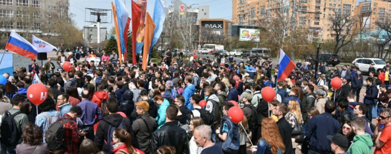 В ЕС и США осудили действия правоохранителей во время митингов в России