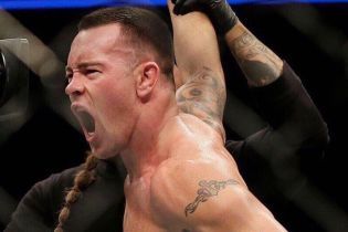 Скандальний боец UFC признался, как готовится к бою: постоянно работал над кардио в спальне с девушками