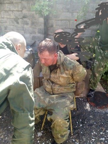 Бойовик, взяли в полон
