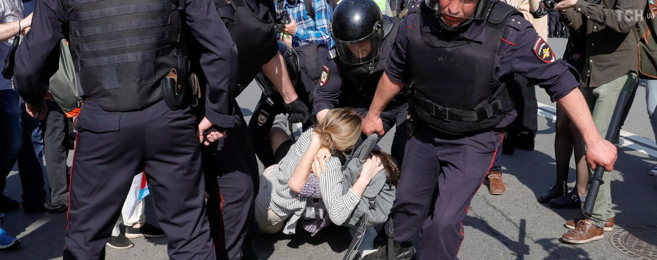 Более 40 участников акции протеста в Санкт-Петербурге попали под админарест