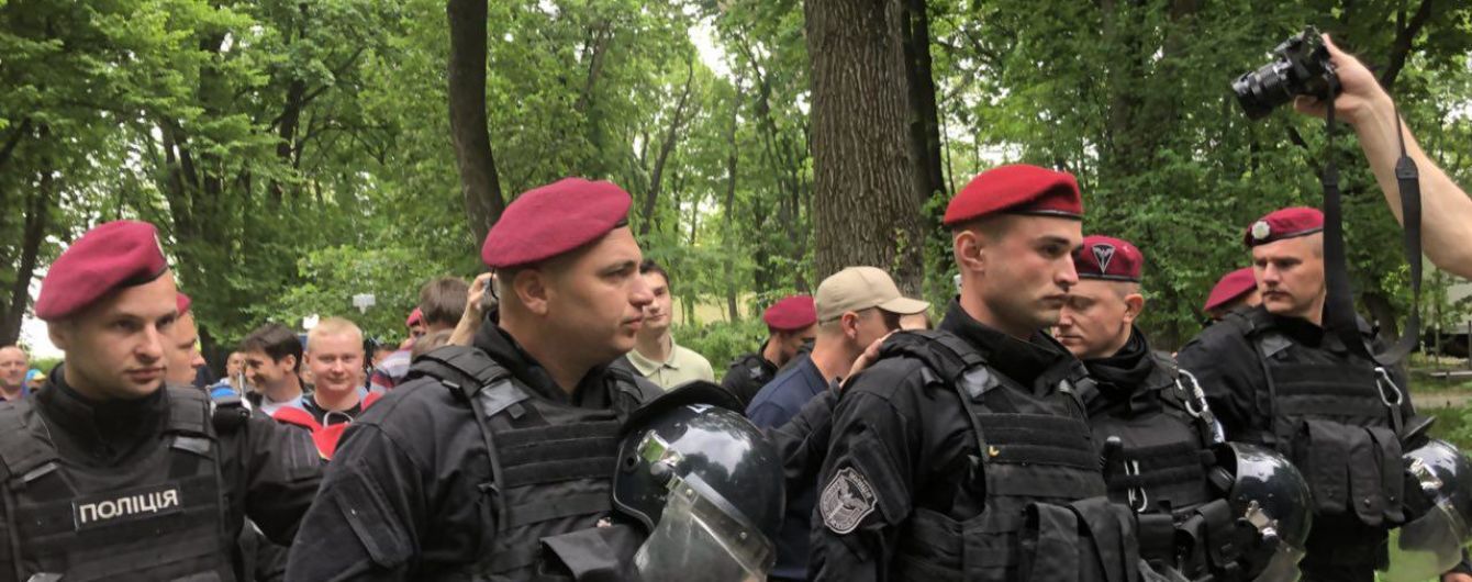 Поліція заявила про потерпілого під час сутички у Києві