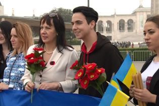 "Підтримуйте все одно": MELOVIN перед фіналом "Євробачення" звернувся до українців