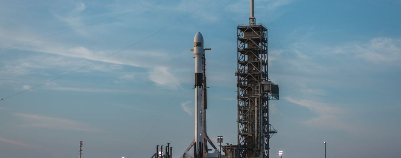 SpaceX успешно запустила усовершенствованную ракету Falcon 9 Block 5