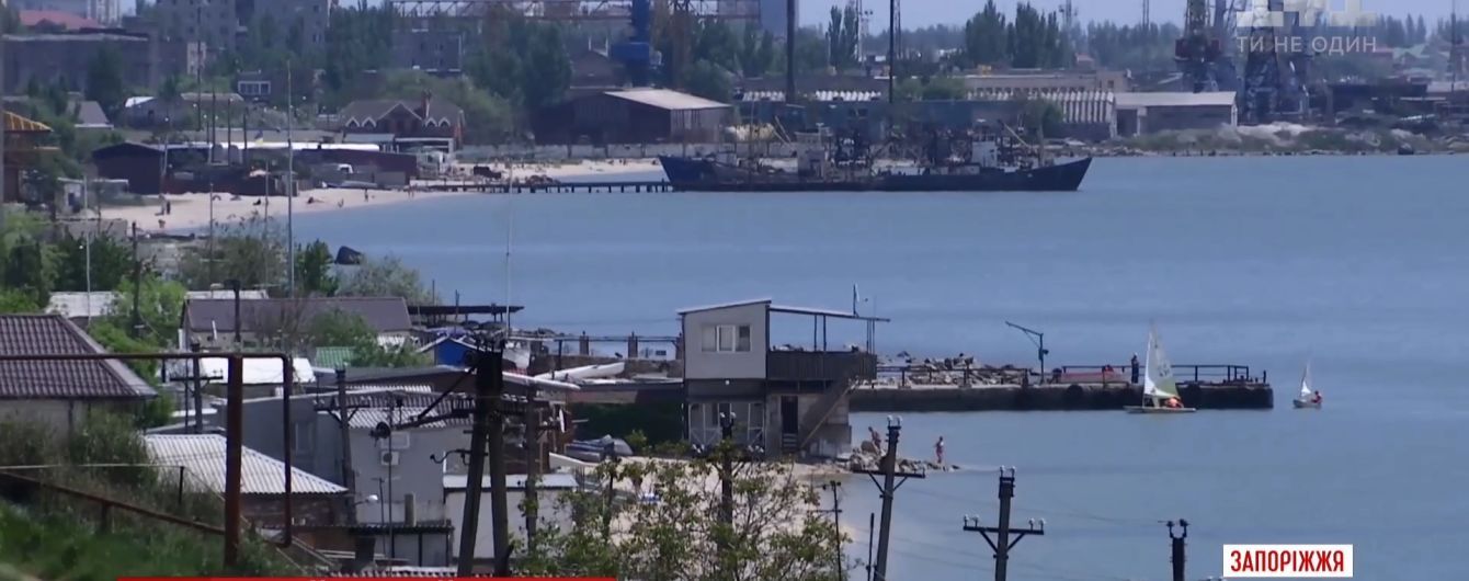Зламаний двигун чи помста росіян: озвучені перші версії затримання українських рибалок на Азові