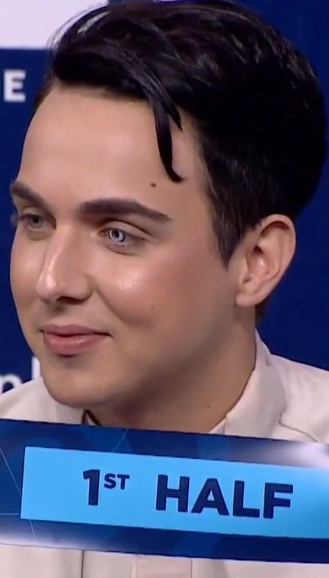 Певец MELOVIN откроет финал "Евровидения" в Лиссабоне