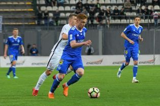 "Динамо" втретє поспіль переграло "Зорю" у чемпіонаті
