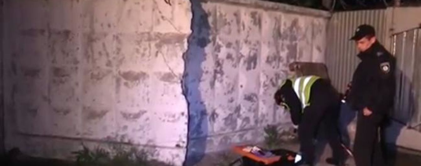 В Киеве на территории промзоны произошел взрыв: есть пострадавшие
