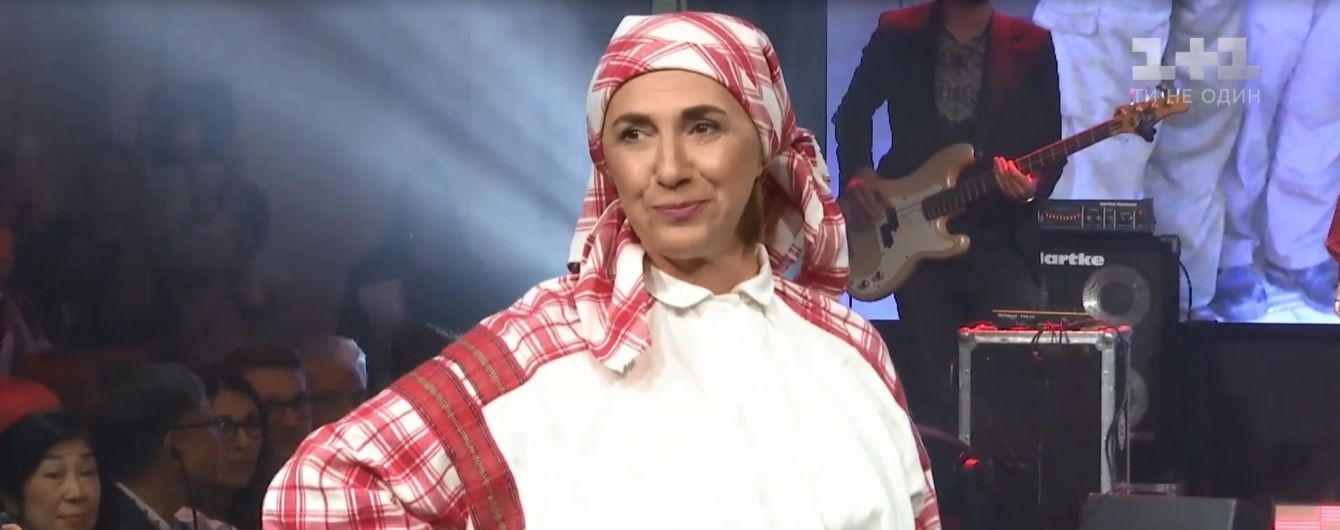 Женщины с фронта устроили необычное дефиле на подиуме Мистецького арсенала