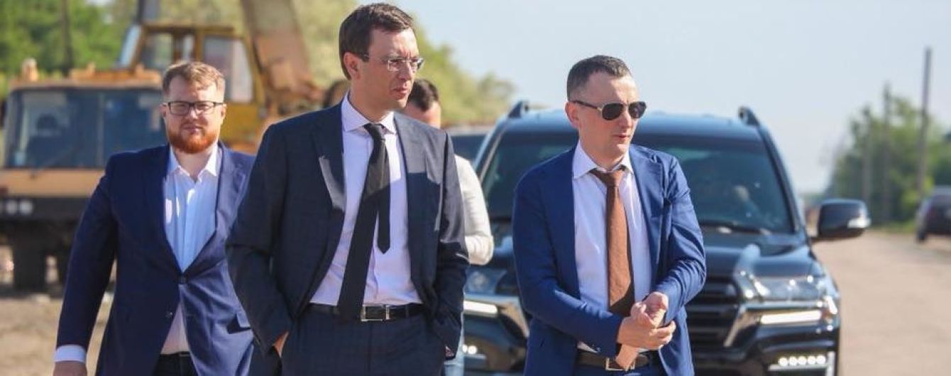 Володимир Омелян: Дніпропетровська область стала лідером з ремонту доріг державного значення