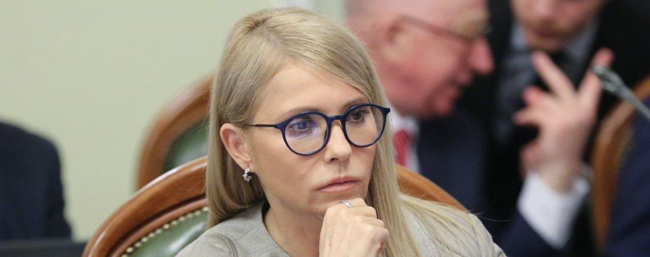 "Фотографируют человека с купюрой": Тимошенко обвинила Порошенко в подкупе избирателей, на Банковой это опровергли