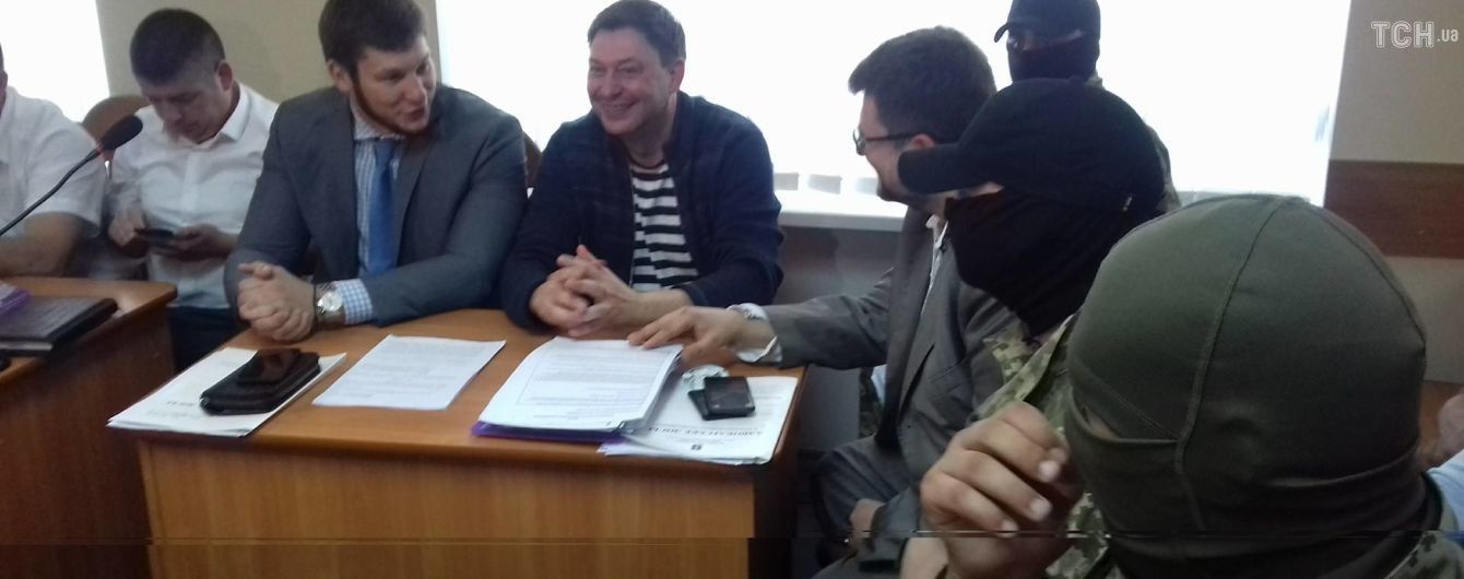Адвокат руководителя "РИА Новости Украина" Вышинского заявил об обыске ГПУ у себя дома и в офисе