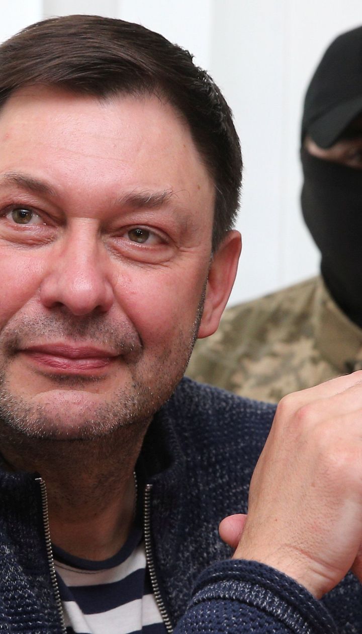 Вишинський відмовився від паспорта України і звернувся до Путіна