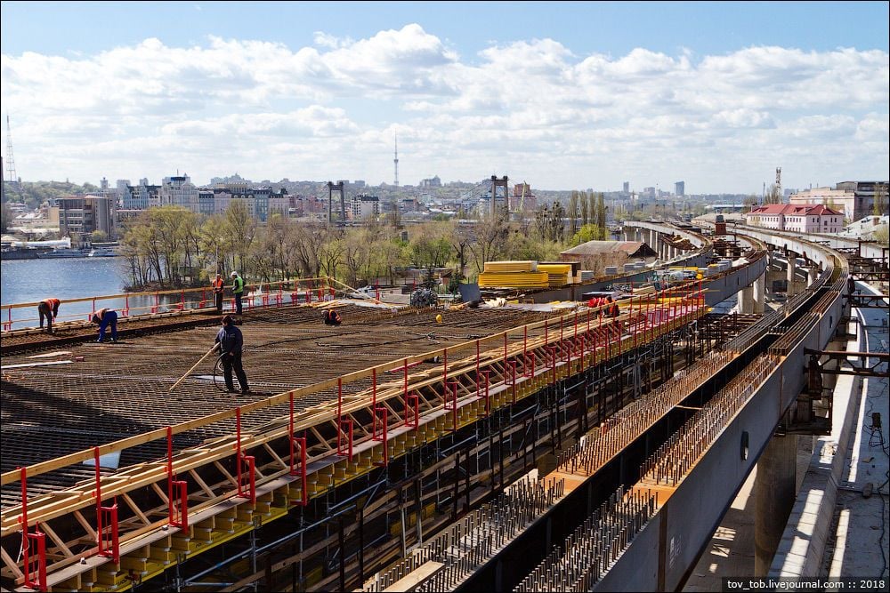 мост на Троещину