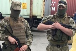 Борці з контрабандою виявили порушень на 2 млрд грн - Гройсман