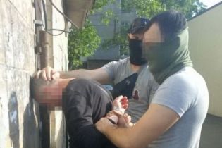 СБУ викрила на хабарництві керівника митного посту на Донеччині