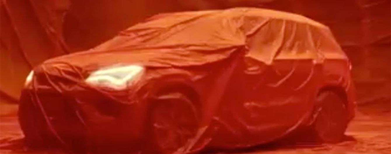 SEAT интригует изображениями нового кроссовера Tarraco