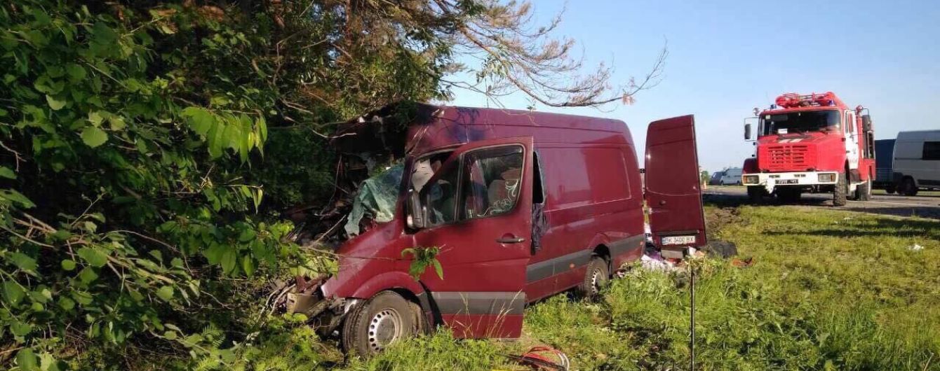 Загиблі в аварії на Львівщині повертались із заробітків додому