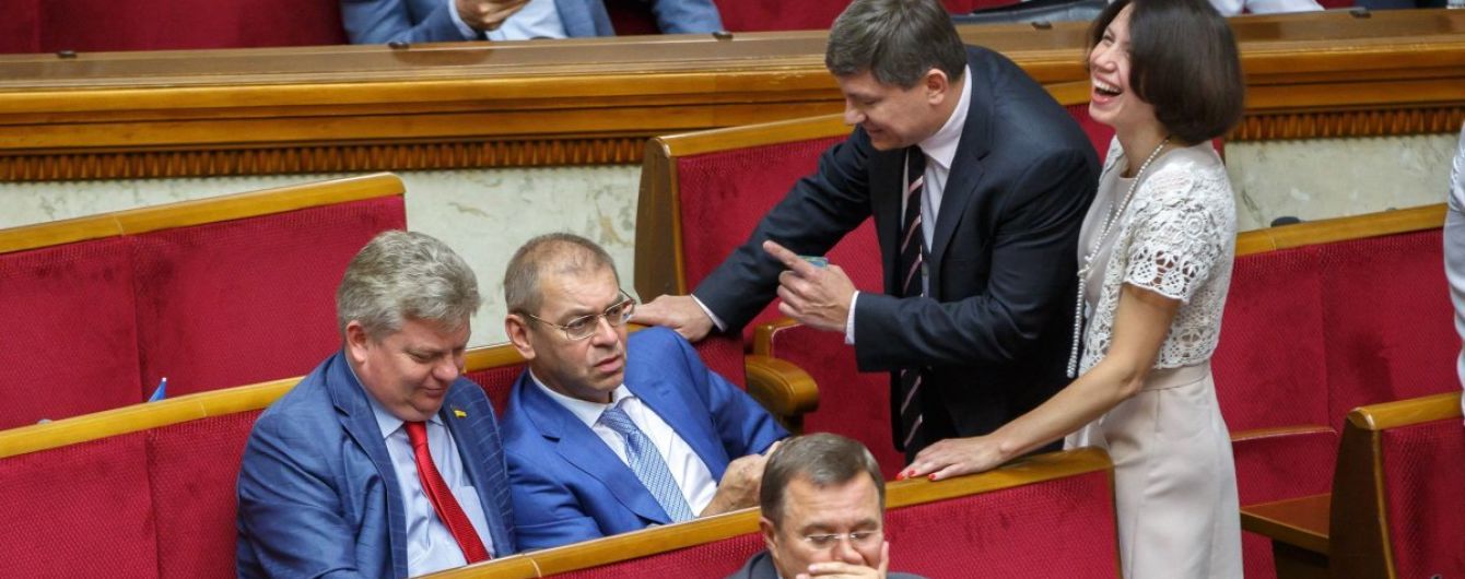 Рада виділила майже півтора мільярда гривень дотацій державним вугільним шахтам
