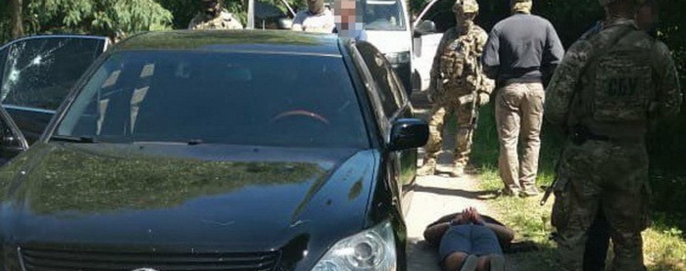 СБУ викрила організовану злочинну групу на Прикарпатті