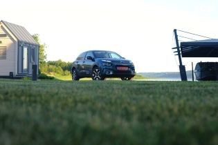 В Украине представили хэтчбек Citroen C4 Cactus, способный справляться с плохими дорогами