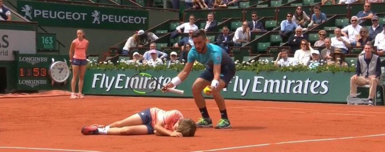 Боснійський тенісист відправив у нокаут болбоя під час матчу Roland Garros