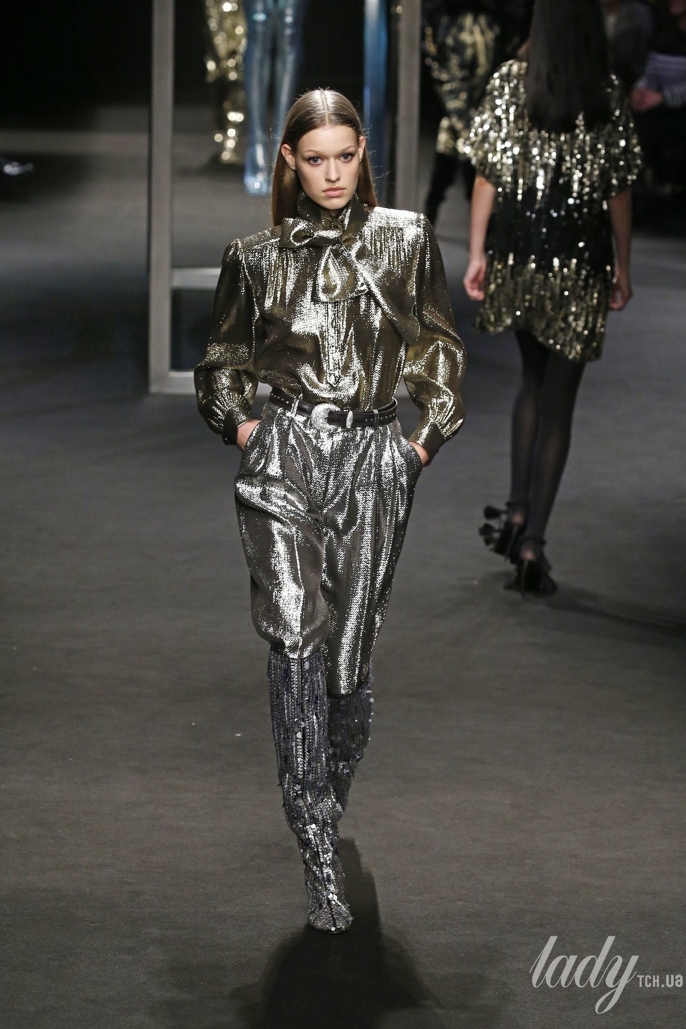 Коллекция Alberta Ferretti прет-а-порте сезона осень-зима 2018-2019_30