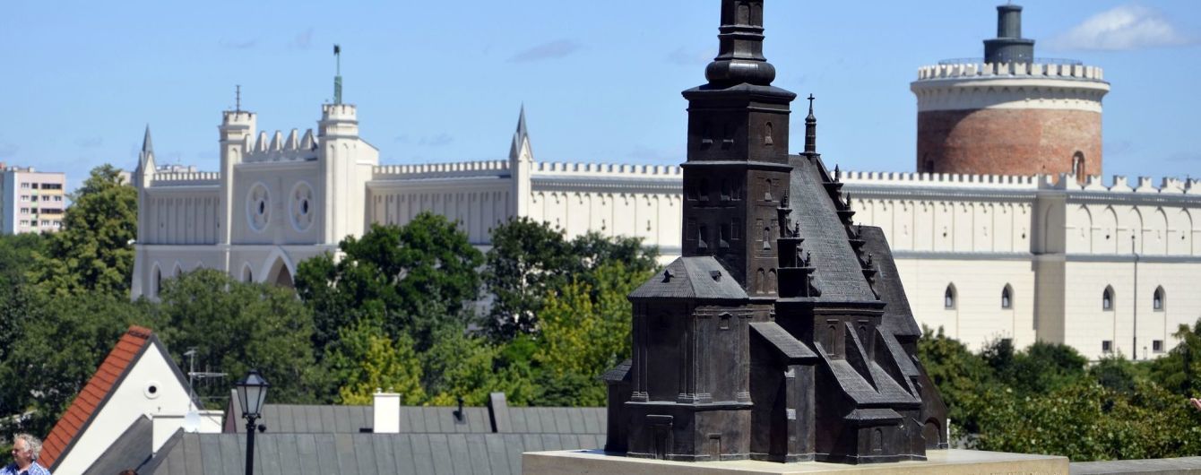 Из трех городов Украины открыли прямой рейс до польского Люблина. Известна цена билета